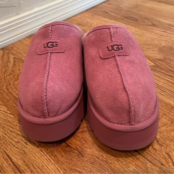 Ugg Platform Slides - Picture 3 of 7